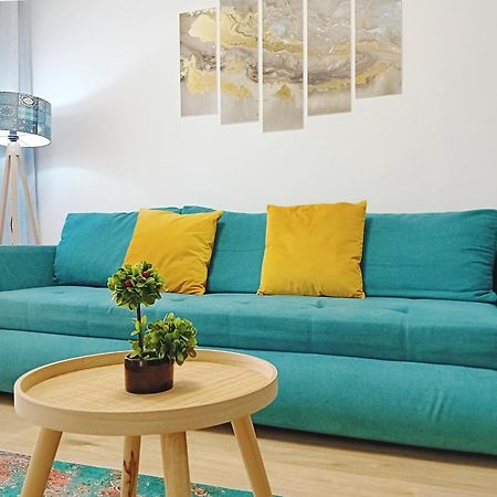 Sunshine - New & Quiet 1Br Apt, Business Area, Close To Airport, Highway A3, Subway Βουκουρέστι Εξωτερικό φωτογραφία